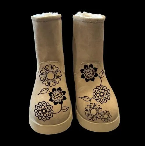 Henna Flowers boot burning design on pair of boots front view.